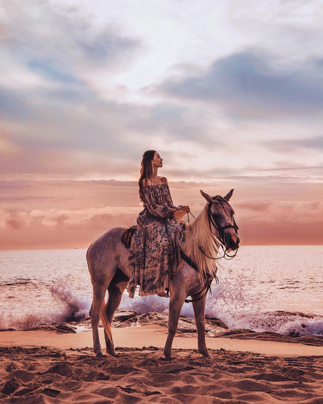 Nhiều người khá bất ngờ khi Tara chia sẻ mình đã làm những công việc đơn giản để kiếm tiền năm 15 tuổi.