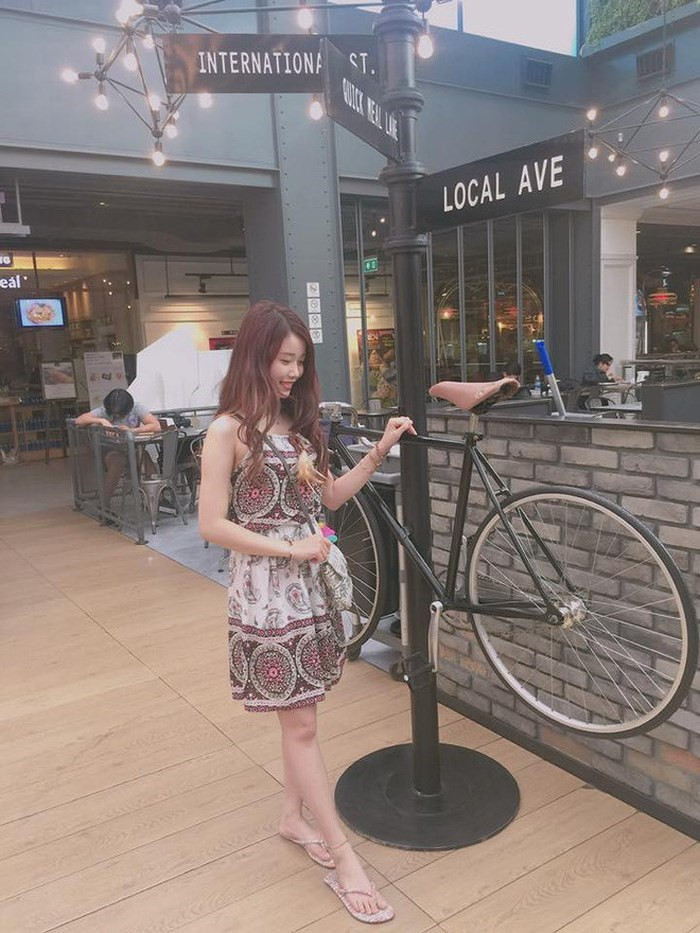 Đầu năm 2018, Trang Nhung cũng từng theo Văn Toàn vào Sài Gòn giao lưu với người hâm mộ sau khi trở về từ Thường Châu.