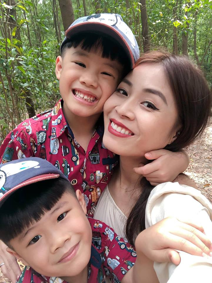 Vo chong MC “Chung toi la chien sy” di choi vui ve sau nghi van ran nut-Hinh-5