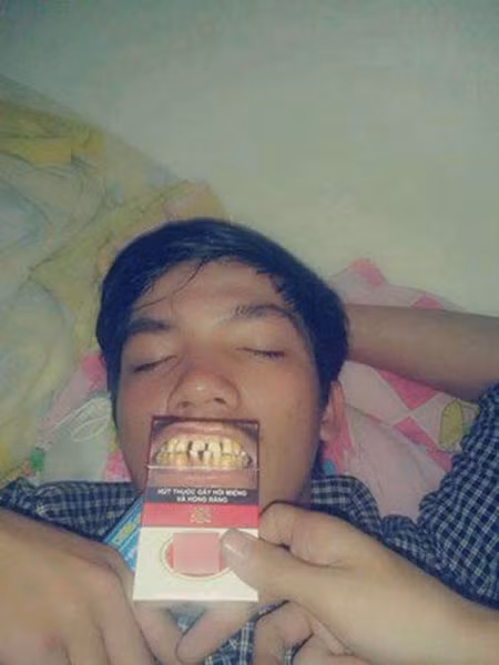 Nhẹ nhàng hơn, lũ bạn thân sẽ chỉ dùng bao thuốc để miêu tả hàm răng của bạn khi bạn còn chìm trong giấc nồng.