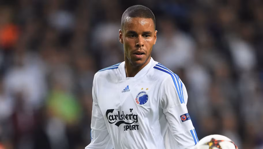 Phá bóng giải nguy tới 12 lần trong 90 phút, ngoài ra còn 2 lần chặn đứng các cú dứt điểm của đối phương, Zanka góp cồn lớn giúp Kopenhagen dành được 1 điểm quý giá trên tử địa Dragao.