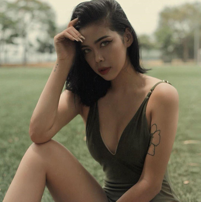 Bên cạnh đó, cô nàng con lai Việt - Trung này còn làm thêm công việc gia sư tiếng Nga tại Hà Nội.