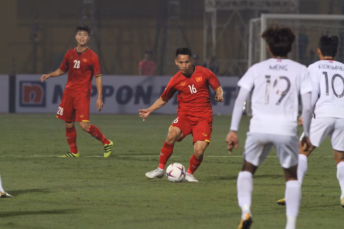 Với chiến thắng 3 sao trước Campuchia, ĐT Việt Nam kết thúc vòng bảng AFF Cup 2018 với ngôi đầu bảng A khi trận đấu giữa Malaysia và Myanmar kết thúc với tỷ số 3-0 nghiêng về phía người Mã.