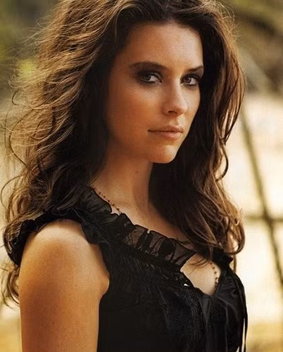 Canada là một quốc gia đa sắc tộc, có cả người gốc Scandinavia, người Đông Á nhỏ nhắn, người Ấn Độ mắt to, người Slav xinh xắn hay người gốc Latin bốc lửa.