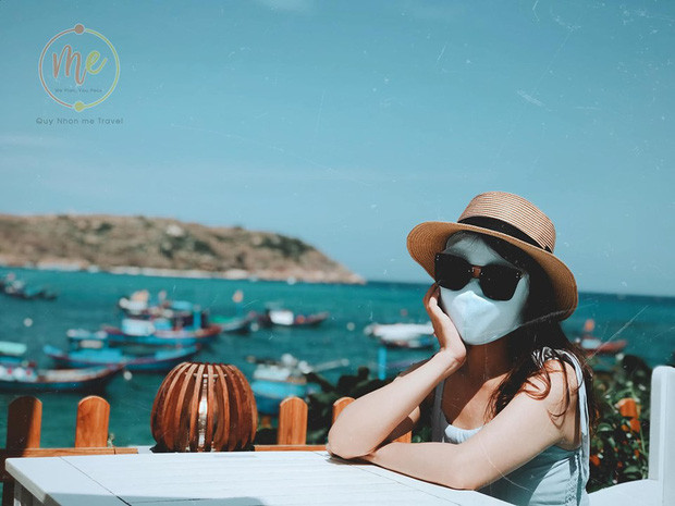 Bộ ảnh của Lê Mận là minh chứng cho một chuyến đi vừa độc lạ vừa giữ nguyên được sự xinh đẹp. Chắc hẳn các cô nàng phải thích thú về phong cách du lịch Ninja.