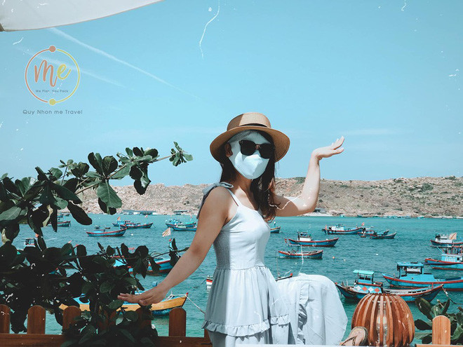 Ngoài việc thích thú các tạo dáng, thần thái của Lê Mận, nhiều người cũng nhắc đến yếu tố màu ảnh, góc chụp được đầu tư và chỉnh sửa chỉn chu của bộ ảnh.