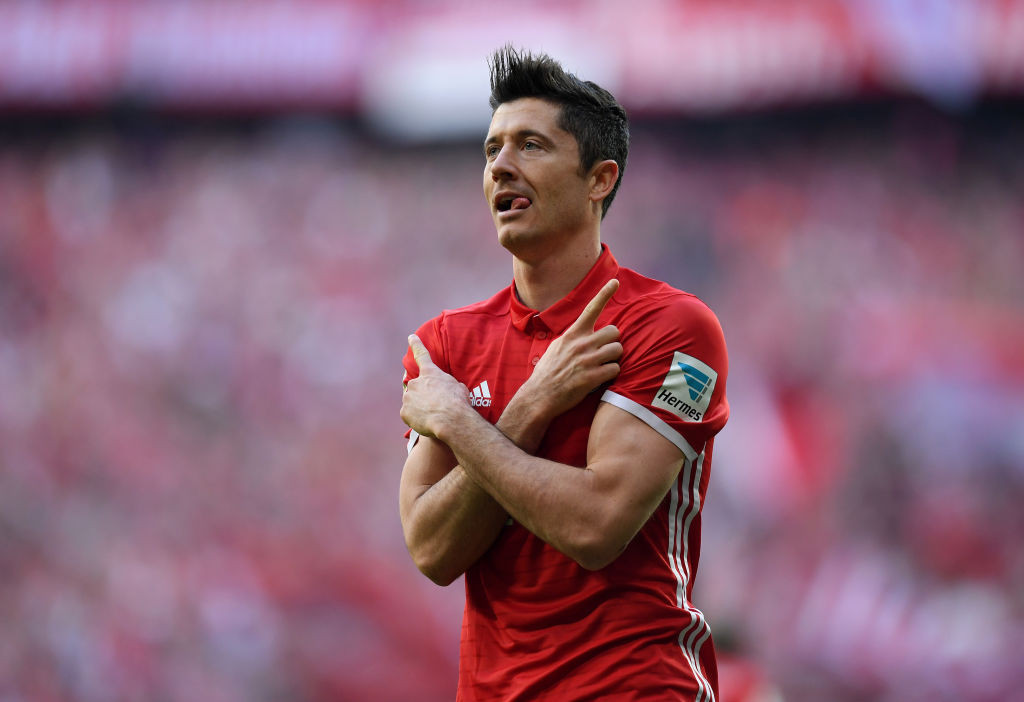 Real Madrid sẽ khó lòng chiêu mộ được Robert Lewandowski, theo lời cựu danh thủ Christoph Metzelder.