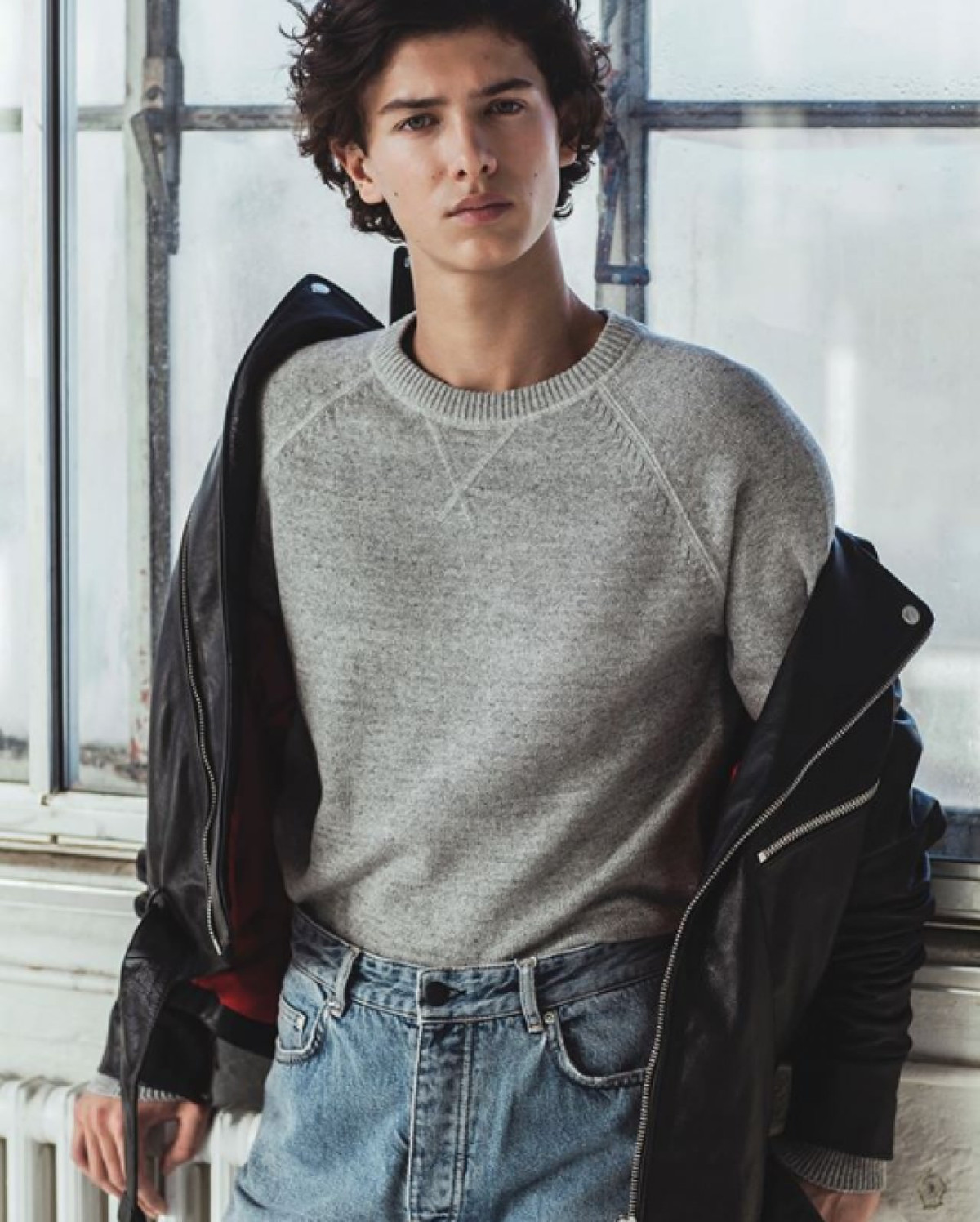 Ngam tron cac chang Hoang tu doc than quyen luc tren the gioi-Hinh-5