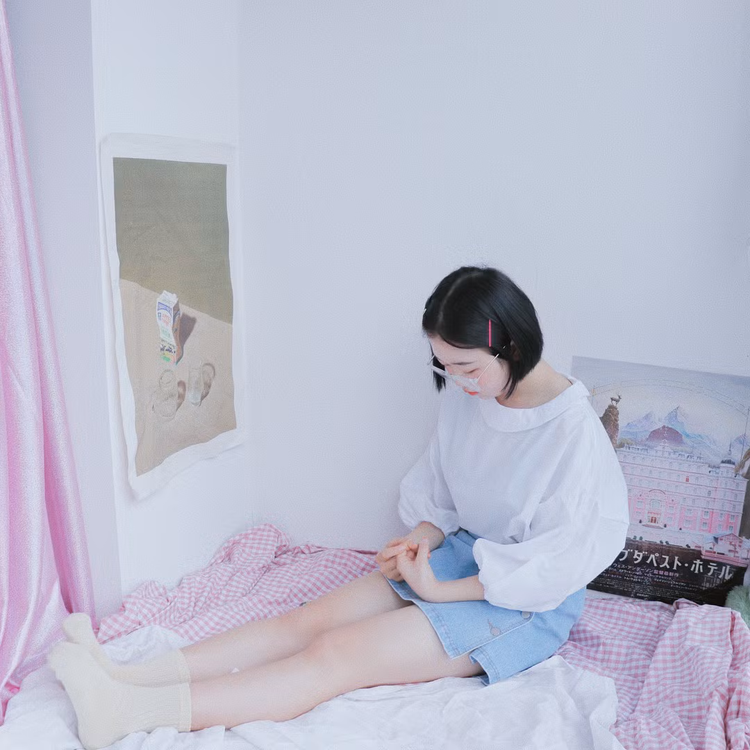 Yunji không mang nét đẹp sắc sảo, quyến rũ nhưng hot girl Hàn Quốc lại toát lên một nét dễ thương và lôi cuốn rất riêng.