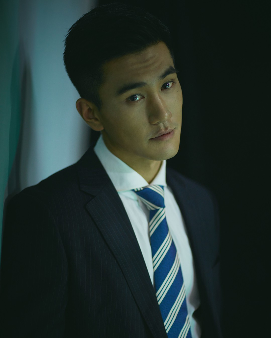 Ngoài những ca sĩ, diễn viên hay hot boy thì những HLV thể hình với cơ thể săn chắc, các múi cơ cuồn cuộn cũng là mục tiêu để hội chị em trên MXH phải trầm trồ tán thưởng và phong danh hiệu cực phẩm. Mới đây, một PT người Trung Quốc có tên Chu Hoạn Lâm cũng là một nhân vật như vậy khi khiến không ít các chị em phải ấn nút theo dõi.