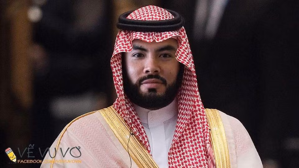 Bộ trang phục truyền thống của người Ả-rập khá phù hợp khi sống dưới thời tiết nắng nóng của UAE. Chiếc áo choàng giúp lưu thông không khí tối đa khắp cơ thể giúp người dân giữ mát cho cơ thể. Chiếc mũ bảo vệ chàng trai khỏi ánh nắng mặt trời.