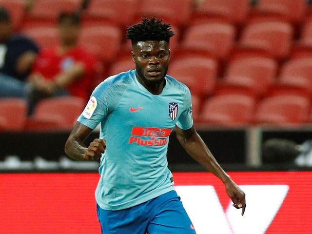 Theo Sportsmole, Real Madrid dự tính theo đuổi Thomas Partey, tiền vệ đặc biệt quan trọng của Atletico Madrid thời điểm hiện tại. Màn trình diễn toả sáng của ngôi sao đến từ lục địa đen này ở trận derby Madrid cũng là lý do khiến Los Blancos không thể có được thế trận như mong muốn.