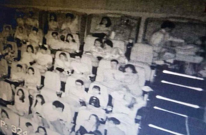 Cho dù nhiều người nghi ngờ tính chân thực của bức ảnh, có thể là ảnh ảo ai đó chế ra để câu like câu view, thì trong thời điểm hiện tại nó cũng gây nên cơn sốc liên tiếp cho cộng đồng mạng.