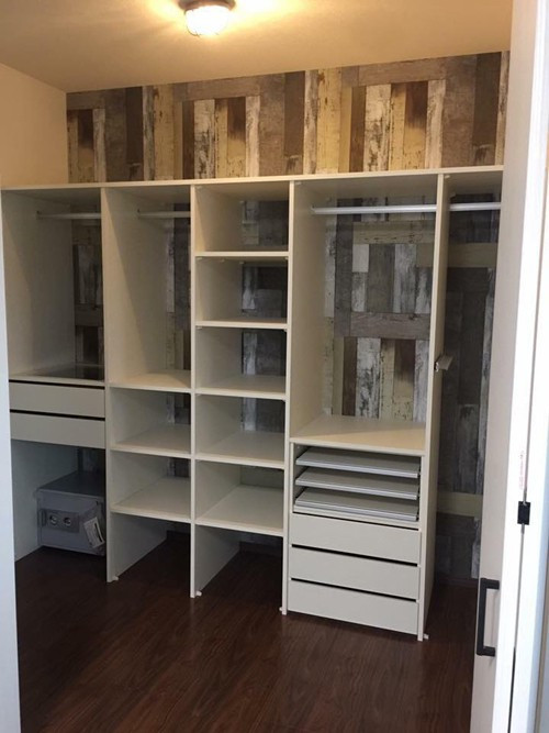 Ngoài khoản tiết kiệm có sẵn, vợ chồng chị Ánh phải vay thêm ngân hàng để mua được ngôi nhà. Hiện mỗi tháng chị phải trả góp hơn 18 triệu đồng. Theo chị Ánh, thu nhập của chồng chị ổn định, không có vay nợ nên ngân hàng làm thủ tục cho vay nhanh, gọn.