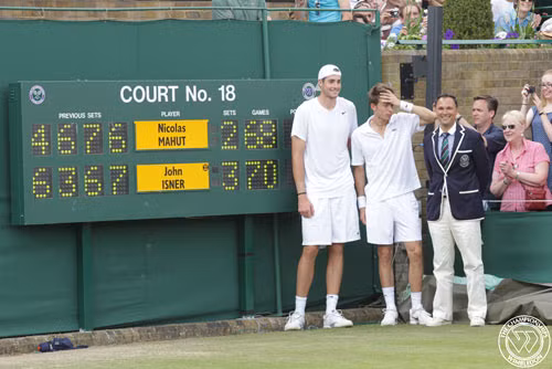 Trận đấu dài nhất trong lịch sử Wimbledon là trận đấu giữa John Isner và Mahut năm 2010. Thời gian của trận đấu này là 11h 5 phút và đã phải diễn ra trong 3 ngày mới có thể kết thúc.