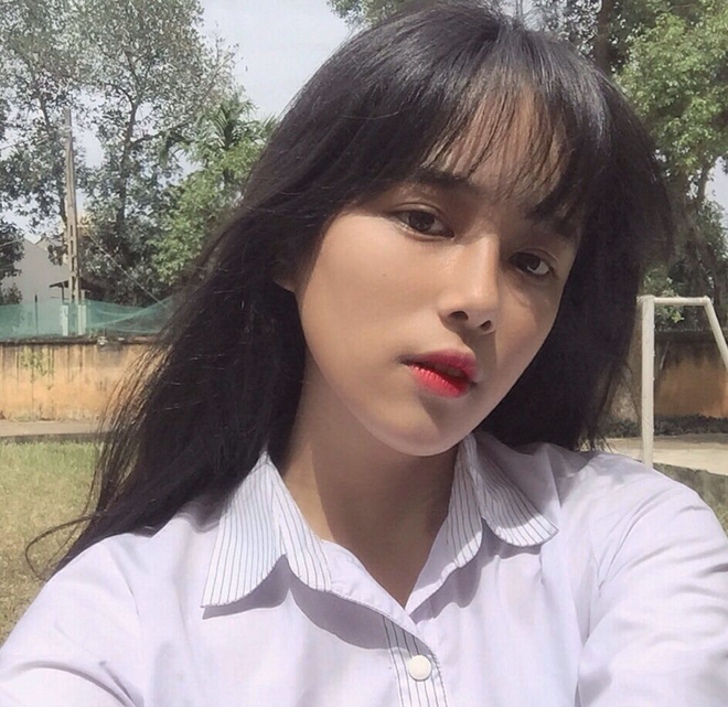 Mai sở hữu gương mặt với các đường nét rất thanh tú. Mái ngố kén mặt cũng không làm khó được cô nàng. Ảnh: FBNV