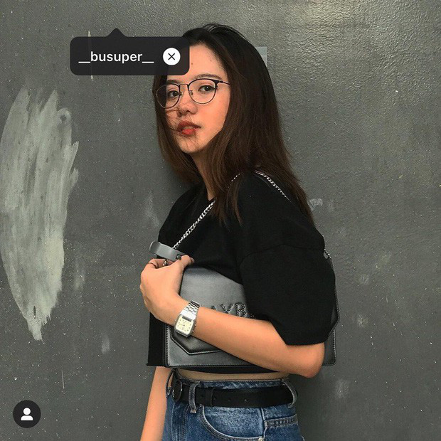 Vì không hề biết việc mình đang bị ghi hình nên những phản ứng tự nhiên siêu đáng yêu của Minh Tâm đã khiến người xem xuýt xoa không thôi.