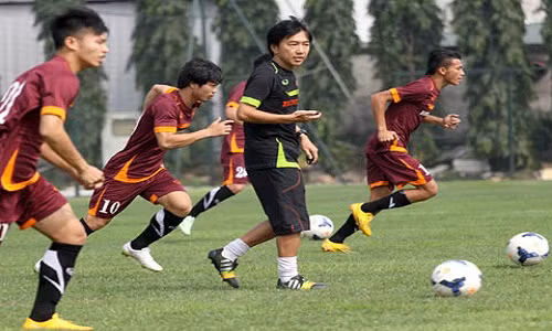 HLV Miura cong bo danh sach 23 tuyen thu DTVN