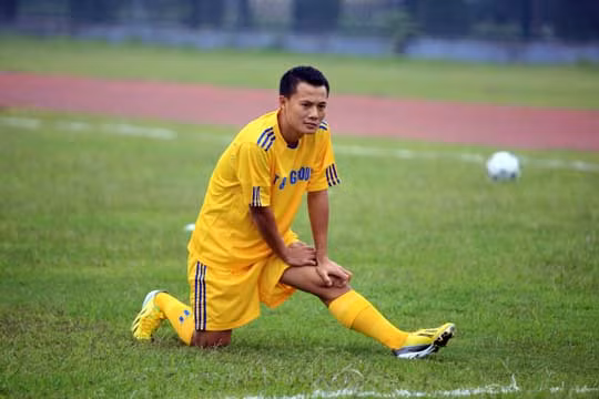 Bo tap huan Trung Quoc, Thanh Luong hoc lop dao tao HLV-Hinh-2