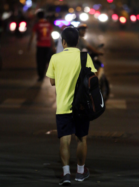 Sau trận đấu HLV Phạm Minh Đức của U21 Việt Nam đã có hành động thiếu tính chuyên nghiệp khi vị HLV này đã bỏ cuộc họp báo ra về và không lý do. Cũng nên nhớ rằng, trước khi trận bán kết diễn ra chính HLV Phạm Minh Đức đã đưa ra những lời đánh giá hết sức nặng nề về U21 HAGL.