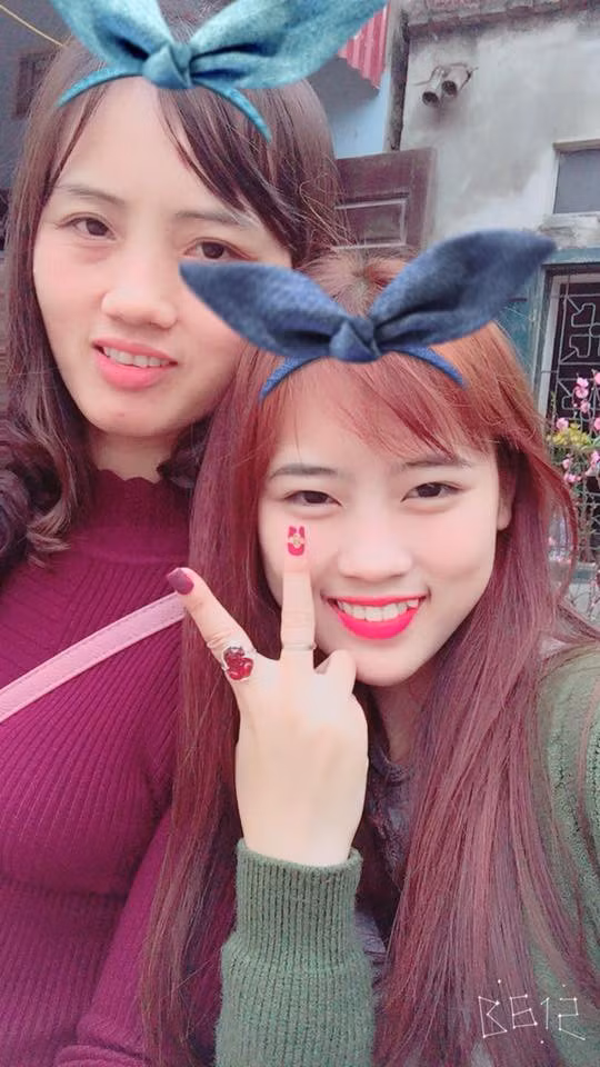 Cứ trau chuốt vào là mẹ nào cũng xinh như hoa hậu.