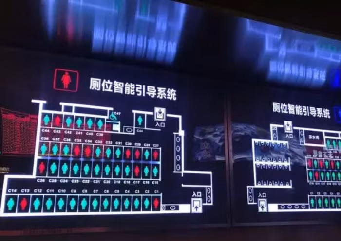 Noi Toilet cong cong se tu bao dong neu ngoi qua 15 phut