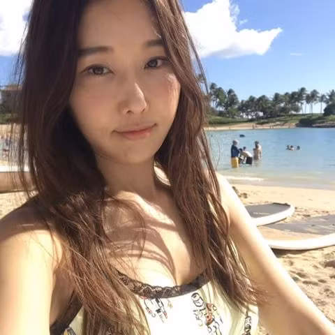 Lee Soo Jin nói thêm, sau chương trình, quan hệ mẹ con cô đã thay đổi, những vấn đề khó khăn cũng đã được giải quyết ổn thỏa. Giờ đây, hai mẹ con đã thấu hiểu lẫn nhau và có cuộc sống vô cùng hòa thuận.