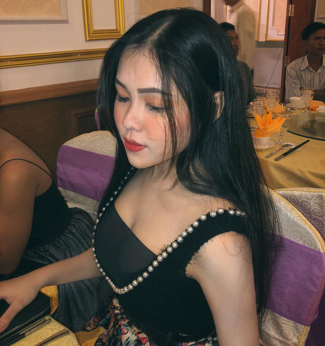 Tuy nhiên, Hải Nhi lại cho biết rằng cô sẽ dành toàn bộ thời gian có được cho việc học tập và chuẩn bị cho kì thi đại học sắp tới. Cũng như bao bạn bè cùng trang lứa, Nhi cũng đã đặt ra mục tiêu cho tương lai của mình đó là đậu vào trường Đại học Kinh tế TP. HCM với suy nghĩ: