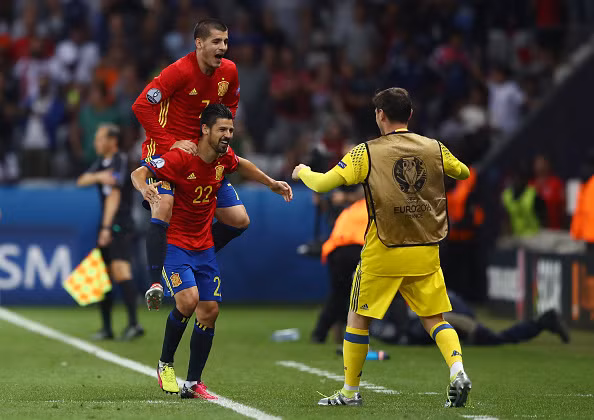 Euro 2016 Croatia - Tay Ban Nha: Nam tay nhau vao vong loai