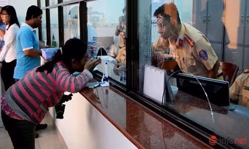 Người dân đến nộp phạt tại một Đội CSGT ở TP.HCM. Ảnh minh họa. Nguồn: internet.