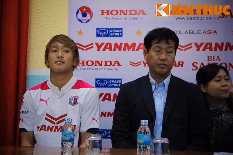 U23 Viet Nam du doi hinh dau voi Cerezo Osaka-Hinh-3