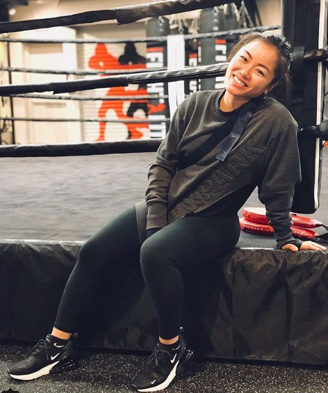 Để có được body "căng đét" ở hiện tại, Bi Nguyễn phải đổ không biết bao mồ hôi với những bài tập thể lực tại phòng gym danh tiếng Jackson-Wink MMA ở Albuquereque, New Mexico.