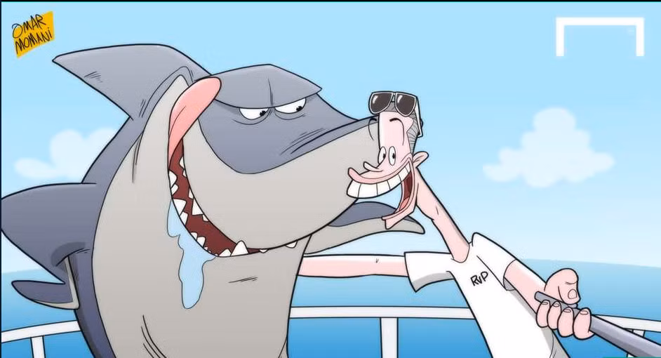 Trong kì nghỉ hè vừa qua của Van Persie tại Mỹ, anh đã dành thời gian của mình để lênh đênh trên biển câu cá. Thành quả của tiền đạo người Hà Lan này là một chú cá mập.