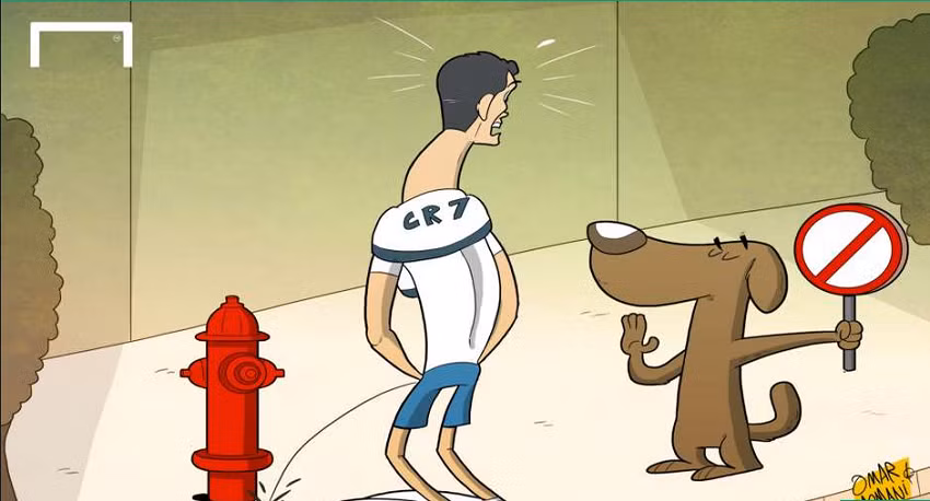 Cris Ronaldo bị bắt gặp đang tè bậy trên đường phố Pháp trong kỳ nghỉ của mình.