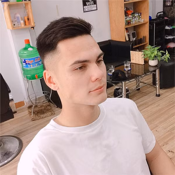 Trong màu áo Hải Phòng ở mùa giải này, trung vệ Việt kiều từng nhận danh hiệu Cầu thủ xuất sắc nhất trận ở vòng 7 V-League. Đó cũng chính là trận đấu Adriano Schmidt ghi điểm mạnh với HLV Park Hang Seo đợt tập trung cho King's Cup và vòng loại World Cup 2022 của đội tuyển Việt Nam thời gian tới.