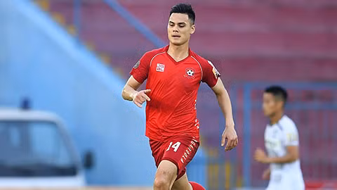 Từ gương mặt, hình thể, phong cách của Adriano Schmidt khiến các cô gái đều phải mê đắm bởi vẻ mạnh mẽ, nam tính và đầy sức quyến rũ.