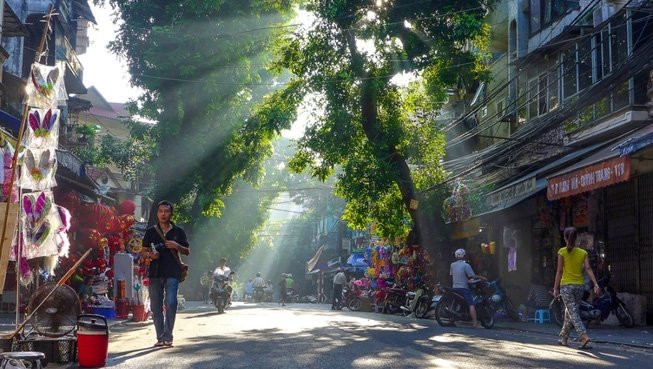 Du bao thoi tiet 6/9: Ha Noi nong 36 do truoc khi mua lanh