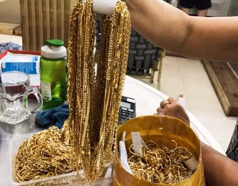 Chu tiem bat ngo nhan gan 5 ty, 225 luong vang sau 6 nam bi mat trom