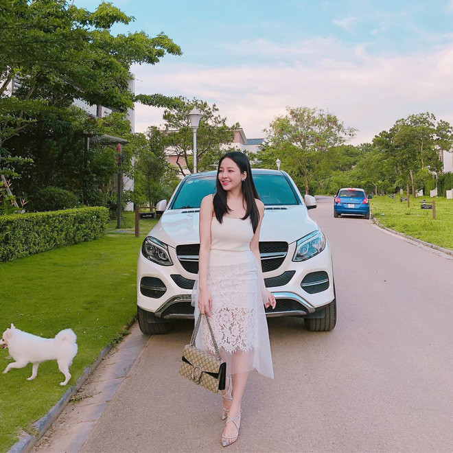 Tên tuổi của Trâm Anh cũng nhạt nhòa theo thời gian, cũng giống như các hiện tượng mạng khác là dự đoán của không ít thành viên mạng xã hội.