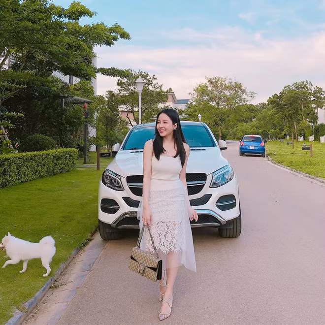 Tên tuổi của Trâm Anh cũng nhạt nhòa theo thời gian, cũng giống như các hiện tượng mạng khác là dự đoán của không ít thành viên mạng xã hội.