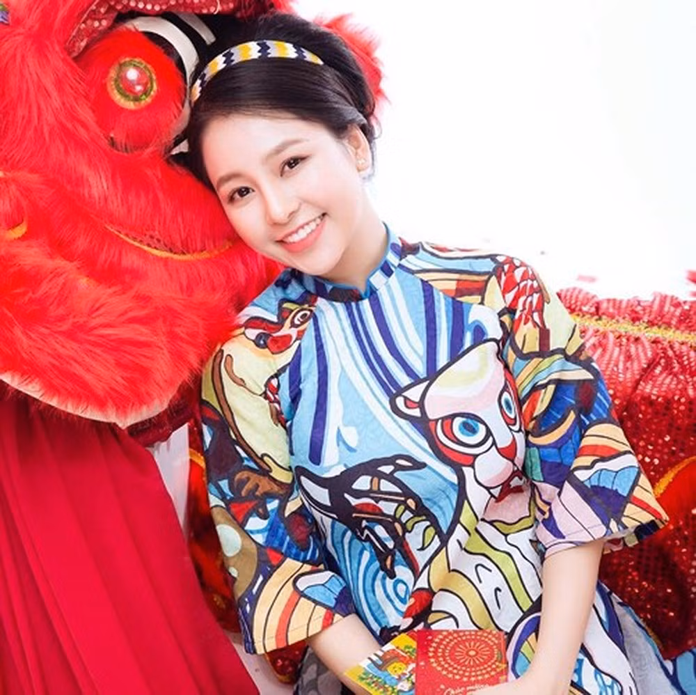 Dù ở phong cách nào cũng không thể phủ nhận được rằng, Trâm Anh ở hiện tại vẫn nhận được sự chú ý của dân mạng, đặc biệt là cánh mày râu.