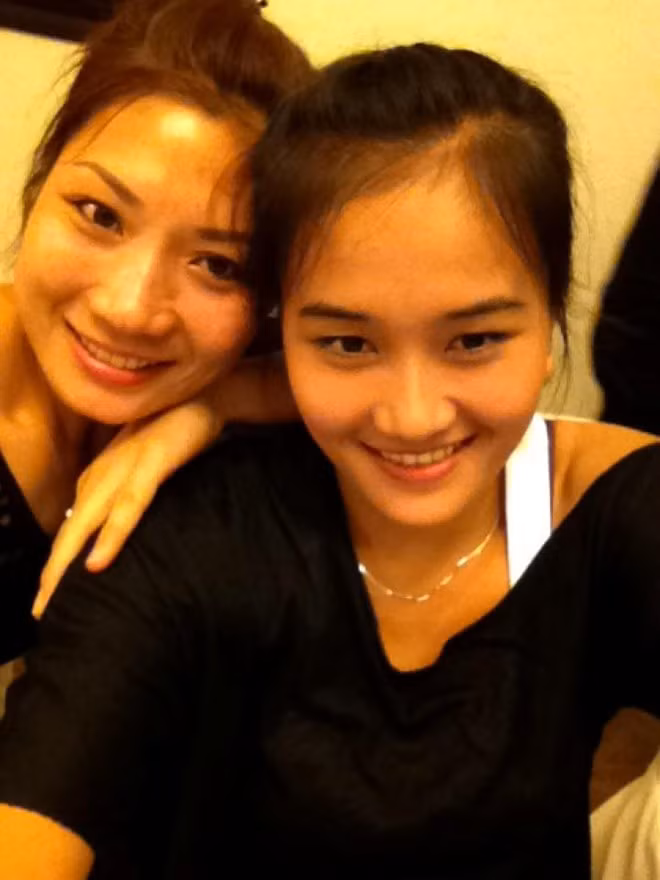 Với vẻ đẹp dịu dàng, Linh Chi thực sự là một trong những ứng cử viên nặng kí trong cuộc đua tới danh hiệu hoa khôi của VTV Bình Điền Cup.