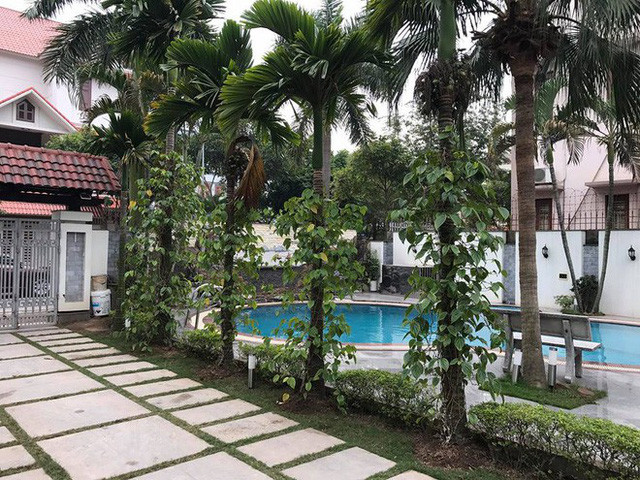 Biet thu san vuon nam trong khu nha giau cua nang A hau Ngo Tra My-Hinh-6