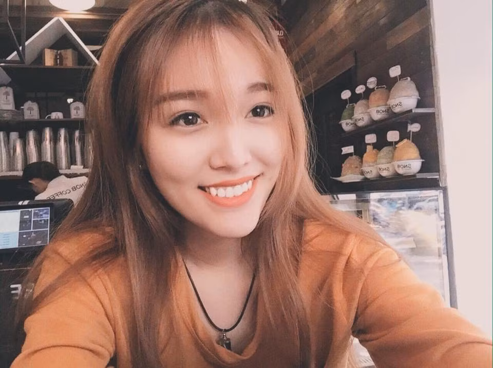 Hiện Xuân Hương đã có thâm niên hơn 3 năm làm mẫu ảnh và cô nàng khá có duyên với các studio ảnh cưới cũng như những shop thời trang kinh doanh theo dạng online trên mạng xã hội.