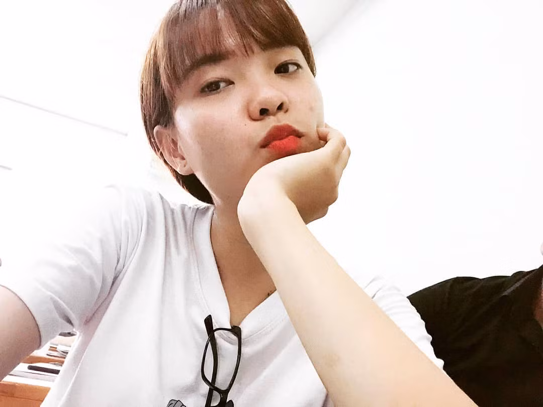 "Các bạn không đi thì chịu xấu một chút" là lời nhắn nhủ của Kim Oanh dành cho những người bạn "lật kèo" của mình.