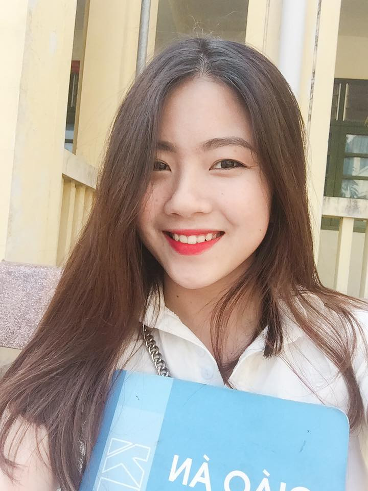 Nụ cười tươi rói của cô giáo 9X Nghệ An.