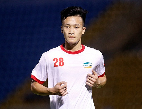 Cũng trên trang cá nhân của mình, Hoàng Đức không nhắc tới chuyện tình cảm hay chia sẻ ảnh chụp với cô gái nào. Bởi vậy, người hâm mộ cho rằng 9X còn độc thân.