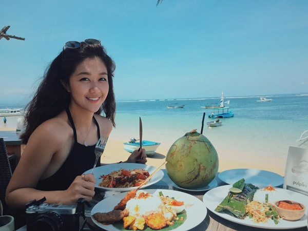 Với ngành học là kiến trúc, Nam Phương từng có thời gian theo ngành nghề này nhưng với tính cách năng động, thích khám phá sự mới mẻ nên cô quyết định nộp đơn thi tuyển tiếp viên hàng không và gắn bó với công việc này đến tận bây giờ.