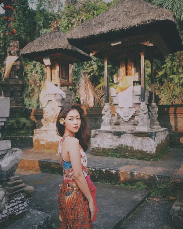 Nói về công việc hiện tại, Nam Phương cho biết nhờ làm tiếp viên Hàng không mà cô nàng có cơ hội được đi đến nhiều nước trên thế giới, có những trải nghiệm thú vị mà không phải ai cũng có được.