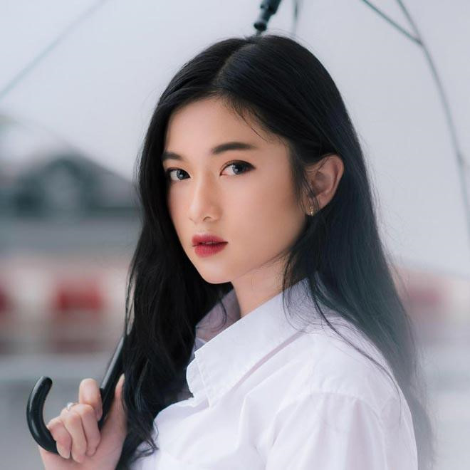 Là mẫu ảnh nổi tiếng Sài thành, Trần Đoàn Bảo Ngọc (THPT Phan Đăng Lưu, TP.HCM) cũng nằm trong số sĩ tử tham dự kỳ thi THPT quốc gia năm nay.